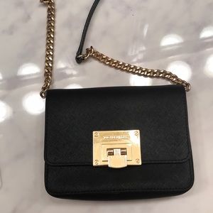 SOLD!! MICHAEL KORS Leather Crossbody!!
